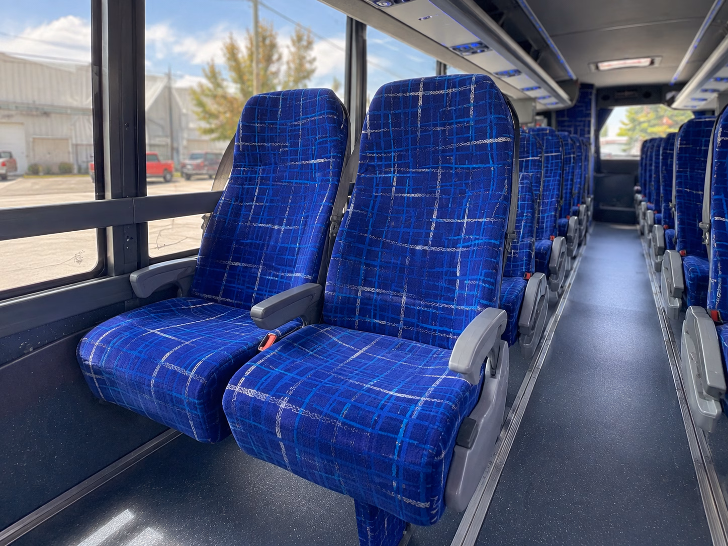 how the type of bus changes the price in salinas california