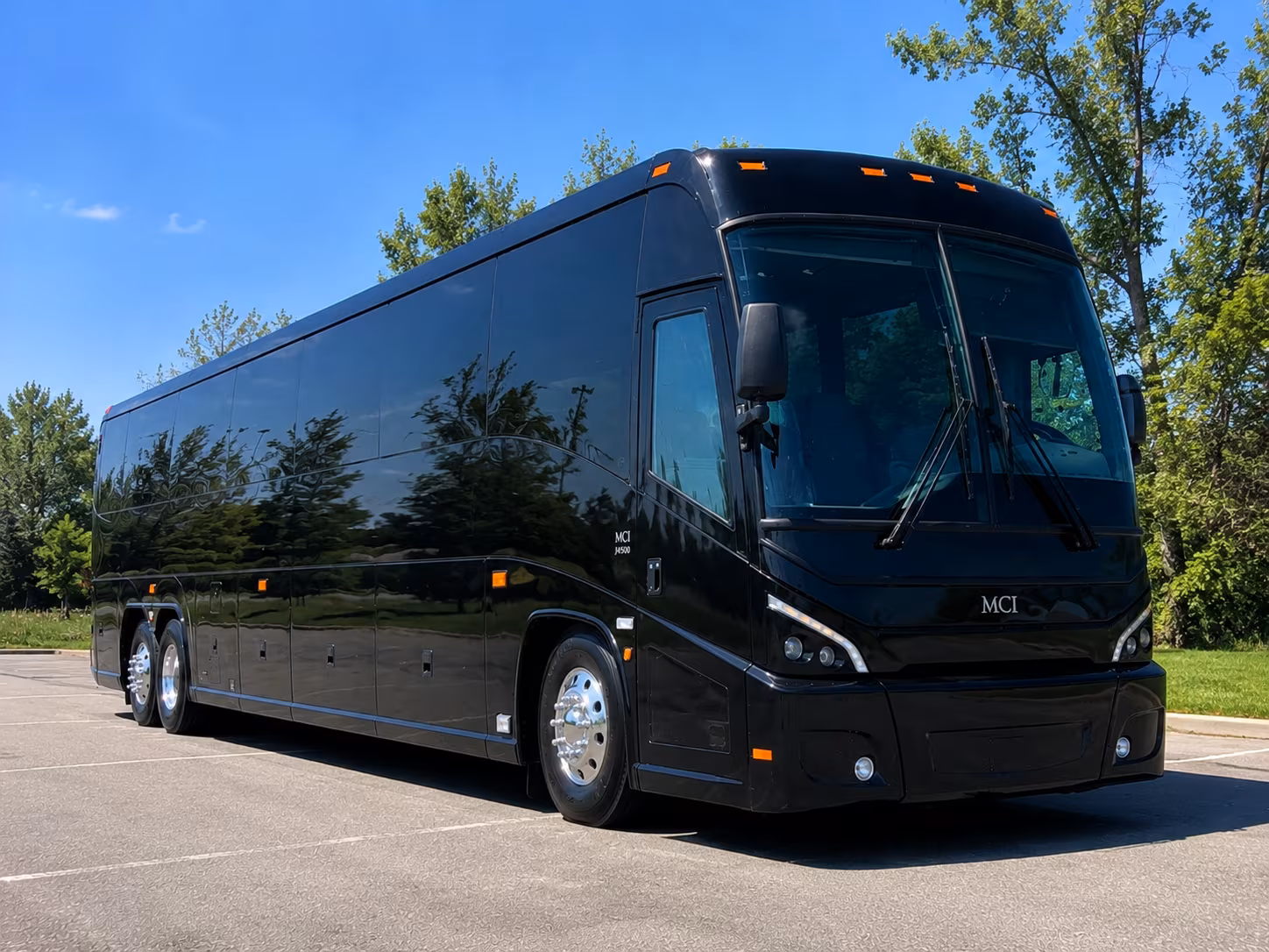 salinascharterbusservices com puts wedding guest pickups at every salinas hotel on one itinerary