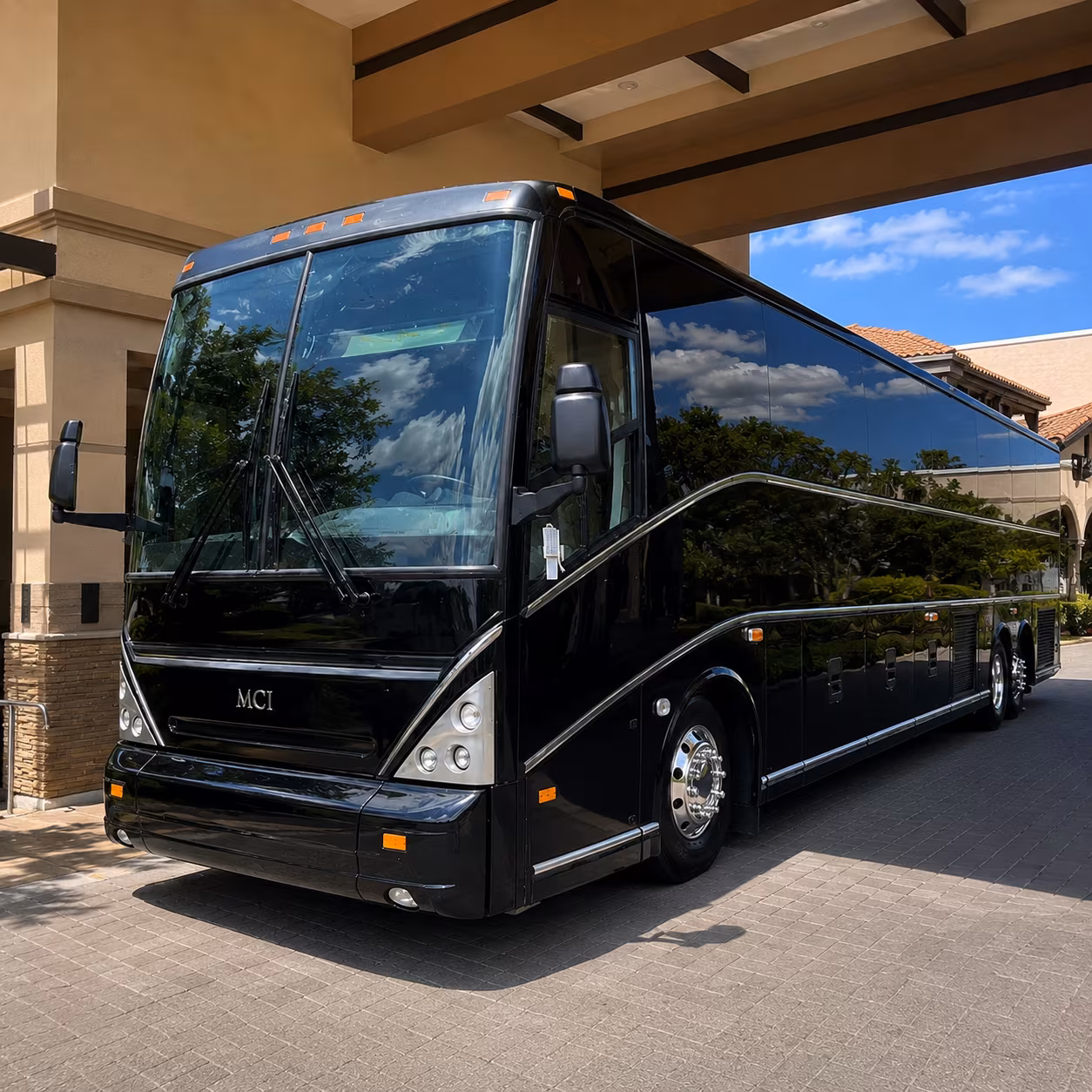 we help you compare buses for winery tours along the river road wine trail